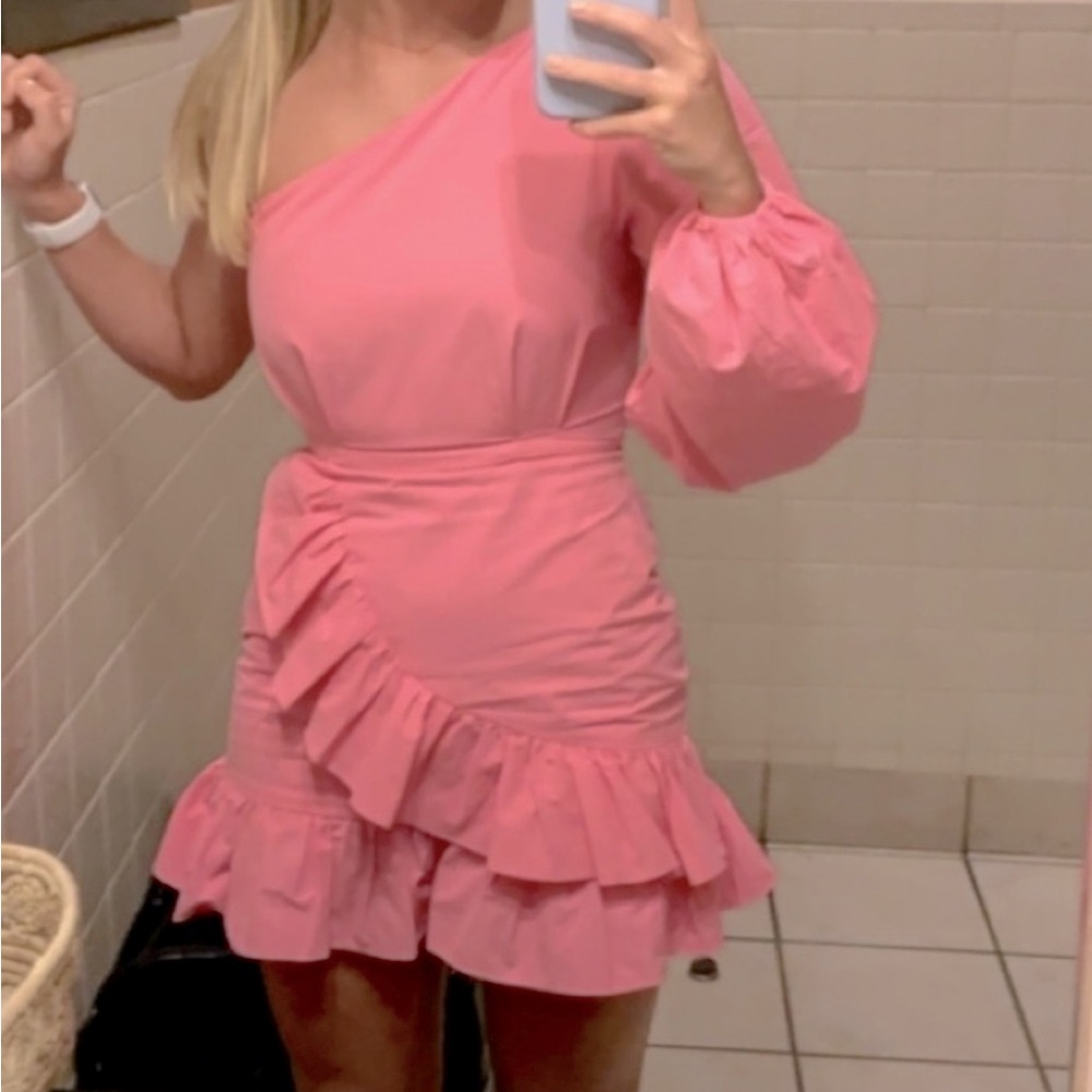 Showpiece one shoulder ruffle mini dress
